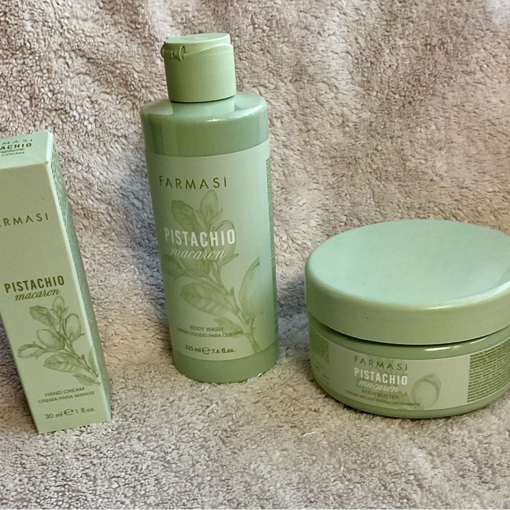 Farmasi Pistachio Macaron Body Care Trio